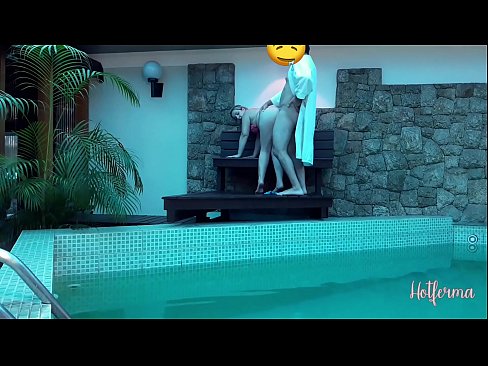 ❤️ Baas noeget faam nei it swimbad, mar koe net wjerstean in hot ❤❌ Anale fideo by porno fy.mobilecric.top ️❤